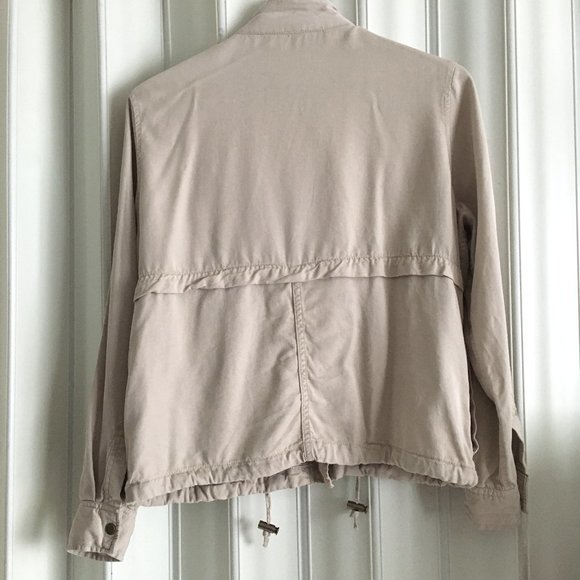 Dex Beige Semi-Cropped Utility Jacket - Picture 5 of 16